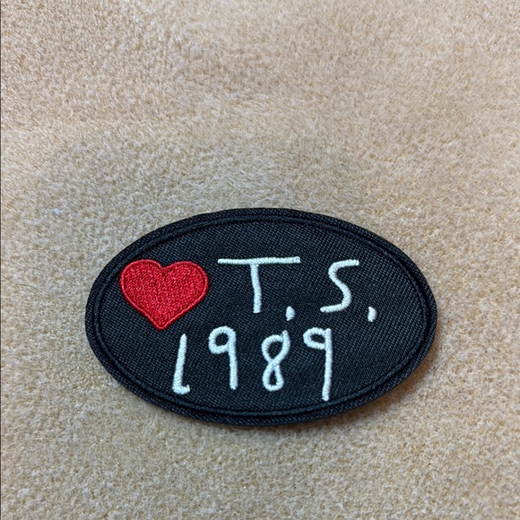 Iron on Taylor Swift Patches - Picture 2 of 9